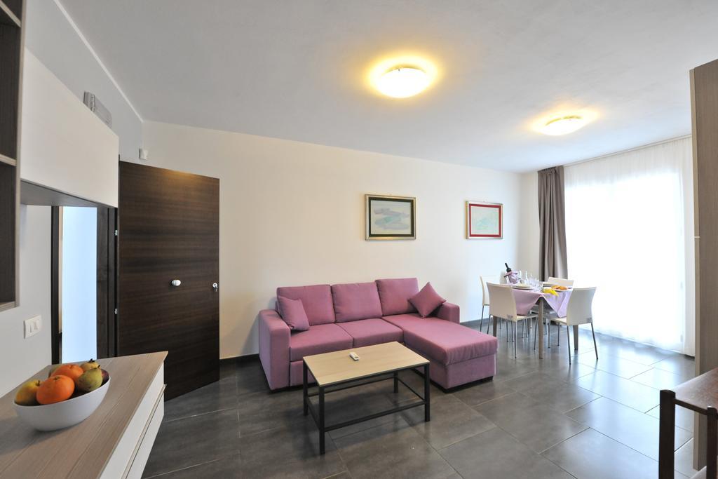 Case Mistretta Altavilla Milicia Habitación foto